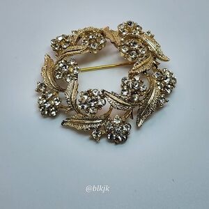Vintage Coro Gold Crystal Brooch  EUC
